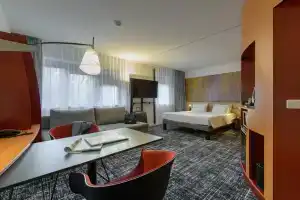 Novotel Suites München Parkstadt Schwabing, Мюнхен