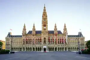 Отель «Hilton Vienna Plaza», Вена