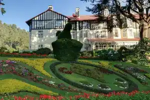 The Grand Hotel, Нувара-Элия
