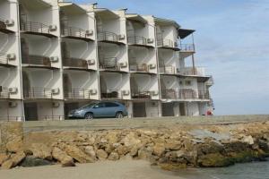 Avrora Apartments