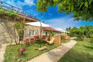 Kamkat Otel, Гейнюк