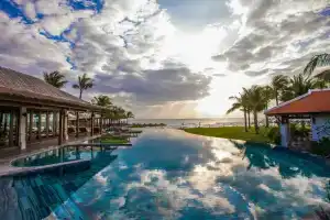 Отель «The Anam», Камрань