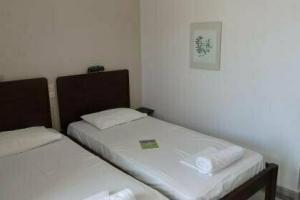 Alex Studios Tinos, Тинос