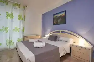 Edificio Acantilados, Салоу