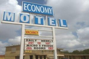 Economy Motel, Килин
