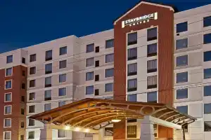 Staybridge Suites Indianapolis Downtown Conv, Индианаполис