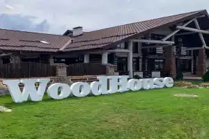 Гостиница «WoodHouse», Армянск