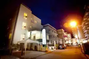 Hotel «Marina Bay», Римини