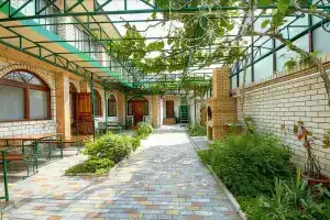 Дом под виноградом, Анапа