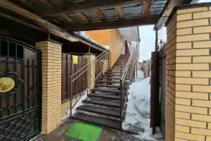 Гостиница «Визит», Омск