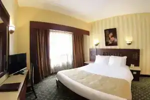 Pyramisa Downtown Residence, Каир