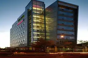 Hampton Inn & Suites Boston Crosstown Center, Бостон