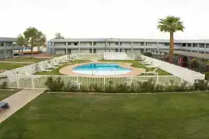 E-z 8 Motel San Jose 1, Сан-Хосе