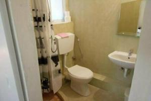 Captain'S Rooms, Эгина