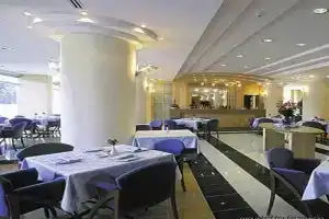Class Hotel Cuneo, Кунео