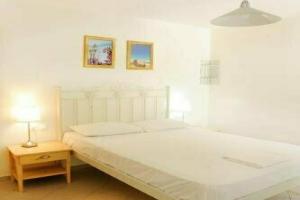 Nikoleta Rooms, Тинос