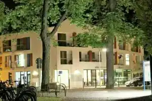 „Radlon Fahrrad-Komfort-Hotel Waren Müritz, Варен