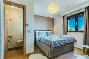 House Villa Estrella, Цриквеница