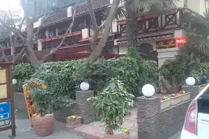 Отель «Встреча», Алушта