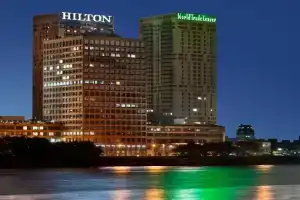 Hilton Cairo World Trade Center Residences, Каир