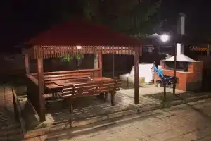 Гостевой дом, Ленинградская