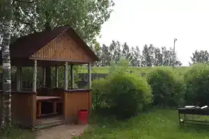 База отдыха у Дамбы, Прибрежный