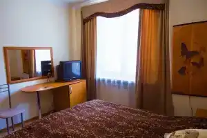 Гостиница «Шато Леопард», Домбай