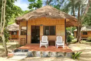 Mayalay Beach Resort, Нгай