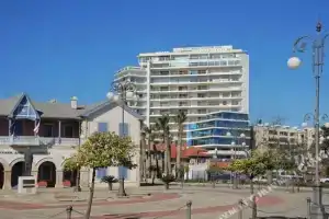 Seven Palm Hotel & Apartments, Ларнака
