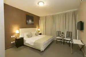 Yellow Rose Hotel, Амман