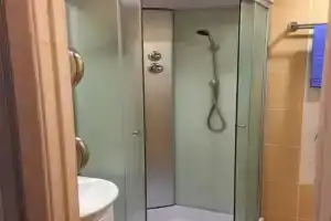 Апартаменты, Углеуральский