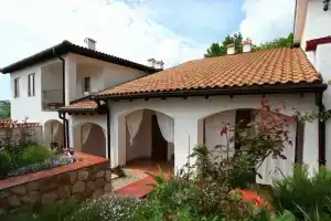 Villa «Blanca», Широкое