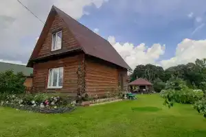Домик в деревне с баней на дровах