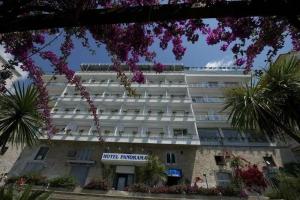 Hotel «Panorama», Майори