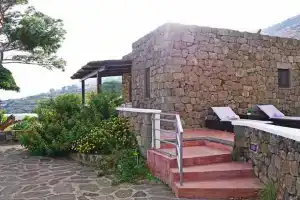 I Dammusi di Maema, Пантелерия
