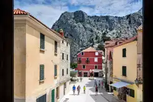 Apartments & Rooms Tomasovic, Омис