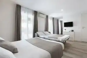The Alcove Hotel, Ницца