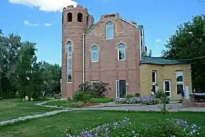 База отдыха «Замок», Самосделка