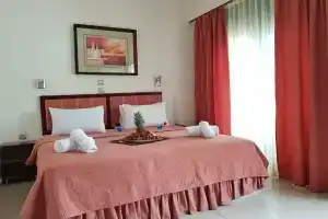 Villas Hanioti, Пефкохори