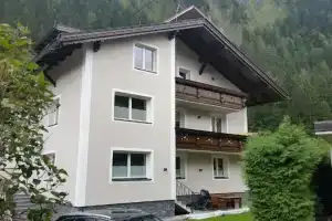 Hotel «Garni Obermair», Майрхофен