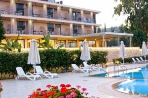 Minoa Hotel, Толо