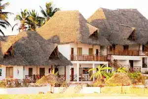 Paradise Beach Resort, Уроа