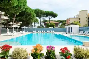 Hotel «President», Червиа