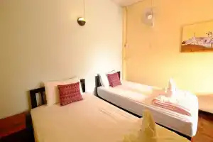 P. L. P Guest House, Мэхонгсон