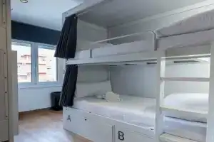 Airhostel Barcelona Aeropuerto, Корнелья-де-Льобрегат