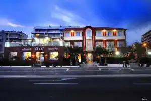 Royalmar, Сен-Лоран-дю-Вар