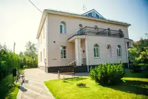 Бутик-отель «13 Стульев»