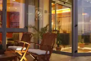 Hotel «Florida Lerici», Леричи