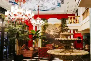 rÖNesans lİFe Hotel, Ван