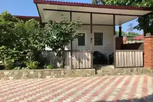 Гостевой дом «Под соснами», Джубга